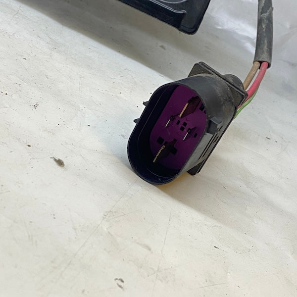 Volkswagen Passat B8,5 Radyatör Fanı 5Q0121203CD Orijinal Çıkma En Uygun Oto Parça