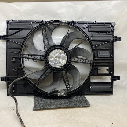 Volkswagen Passat B8,5 Radyatör Fanı 5Q0121203CD Orijinal Çıkma En Uygun Oto Parça