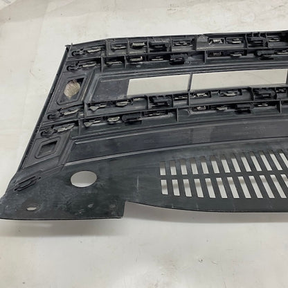 Volkswagen Tiguan Ön Panjur 5N0853653E Orijinal Çıkma En Uygun Oto Parça