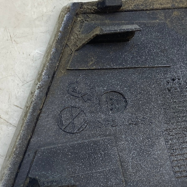 Volkswagen Tiguan Ön Tampon Çeki Kapağı 5N0807241 En Uygun Oto Parça