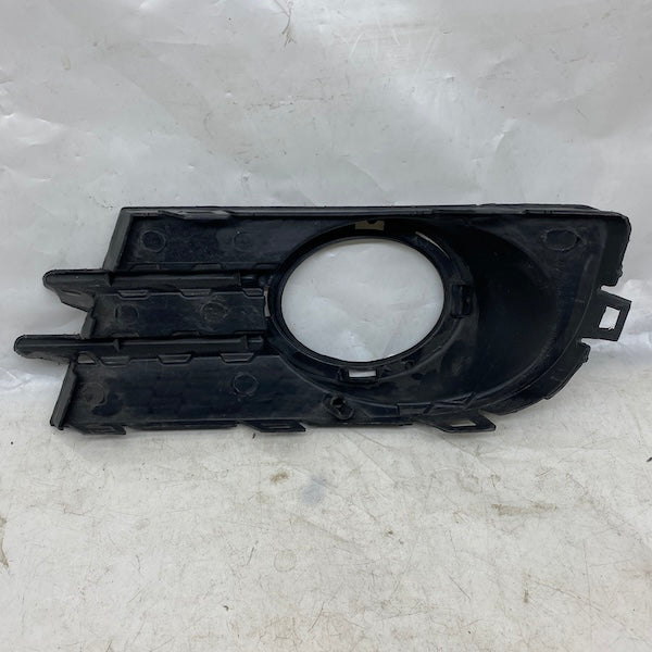 Volkswagen Tiguan Ön Tampon Sağ Sis Kapağı Orijinal Çıkma En Uygun Oto Parça