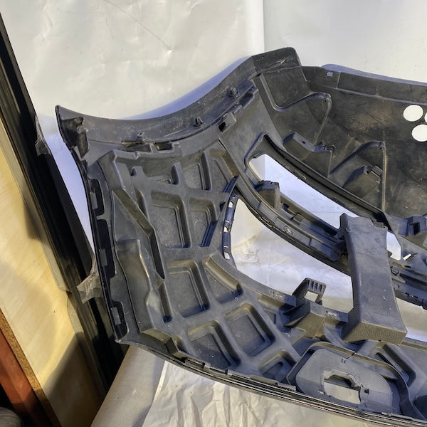 Volkswagen Transporter T7 Ön Tampon 7E5807221D En Uygun Oto Parça