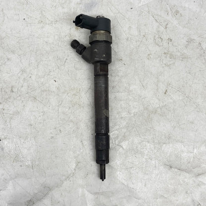 Volvo 2.4D D5 Enjektör 30750283 Orijinal Çıkma En Uygun Oto Parça