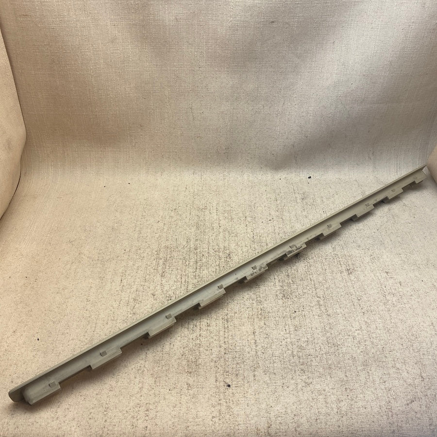 Volvo Arka Kapı Perde Kanal Çerçevesi 30755036/30755037