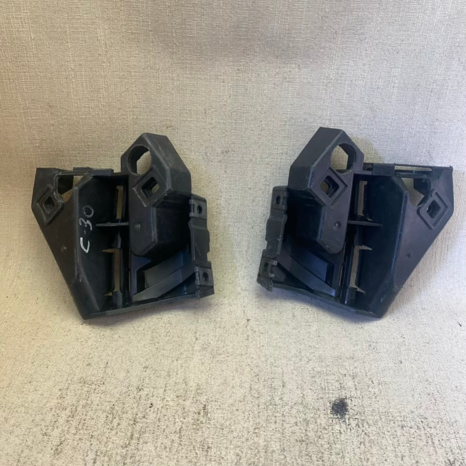 Volvo C30 Ön Tampon Taşıyıcı Braketi 30655936/30655935