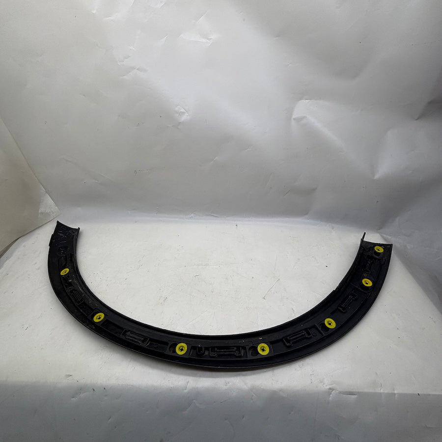 Volvo C30 Sol Ön Çamurluk Kaplaması 31283124