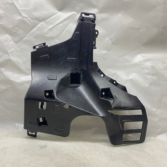 Volvo C40/XC40/EX40 Ön Tampon Sağ İç Bakaliti/Braketi 32136093 En Uygun Oto Parça