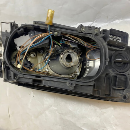 Volvo C70 Sol Far 9466359 Xenon En Uygun Oto Parça