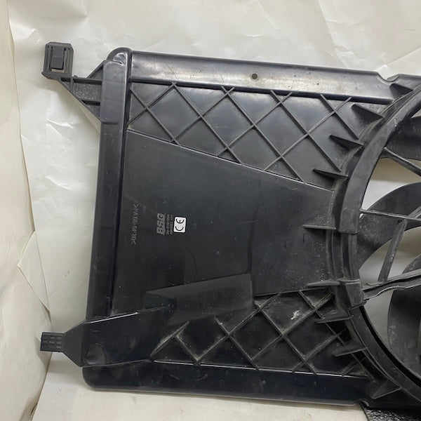 Volvo S40 1.6 TDCi Radyatör Fanı 3M5H8C607 Sıfır İthal En Uygun Oto Parça