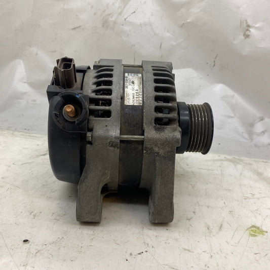 Volvo S40 1,6D Şarj Dinamosu 30795422