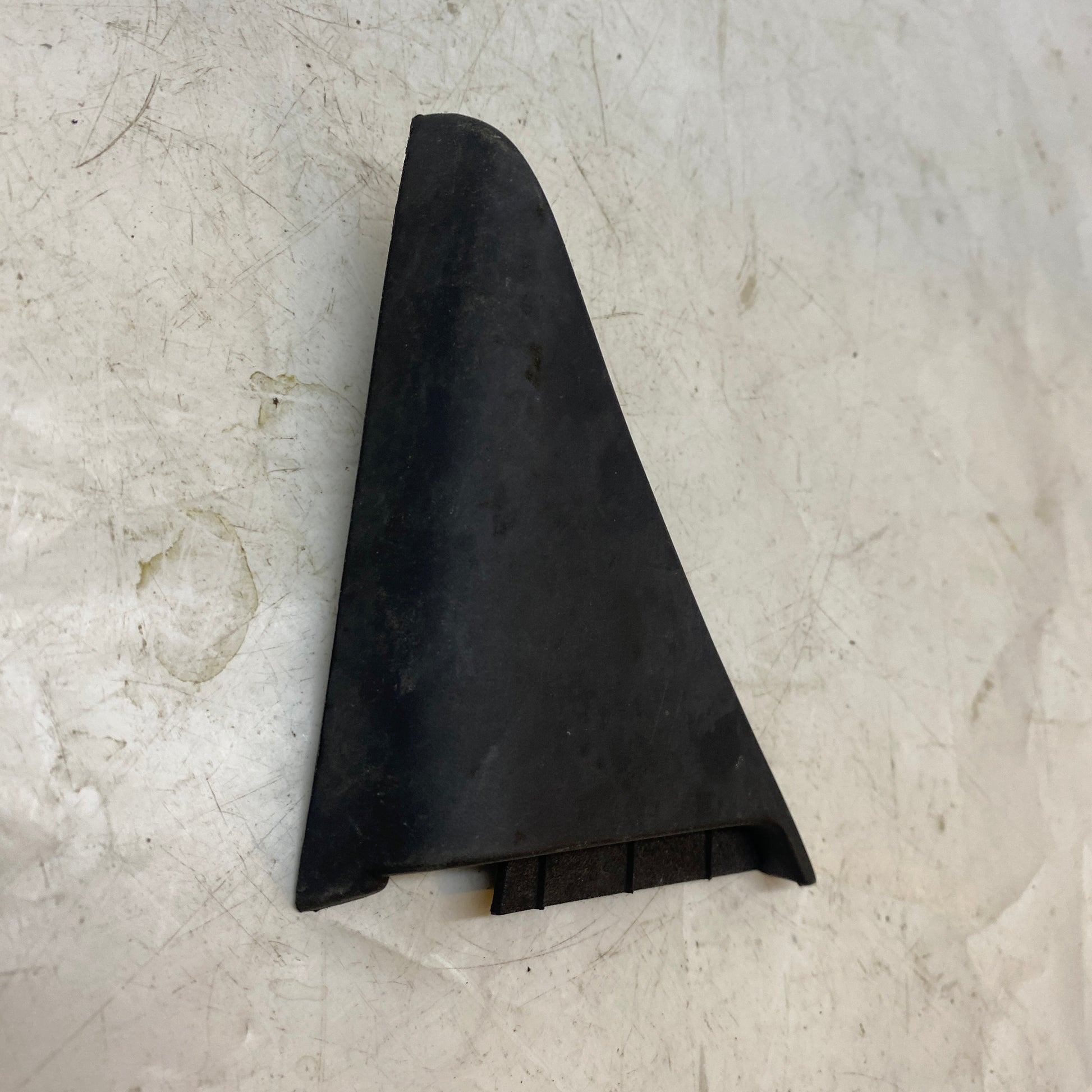 Volvo S40 Arka Sağ Kapı Trimi 3080825 98-04 En Uygun Oto Parça