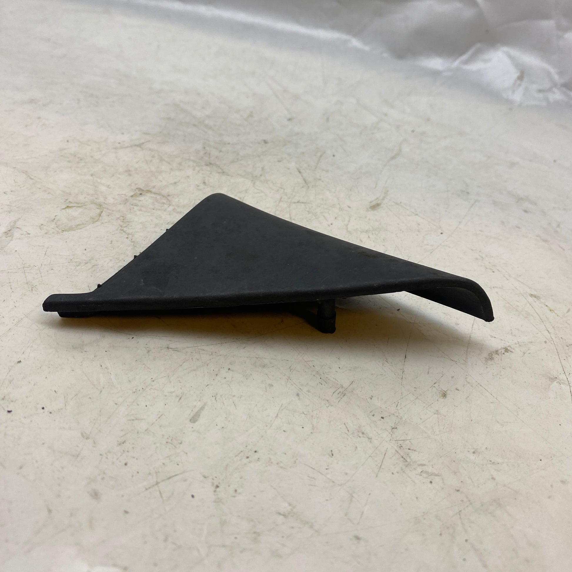 Volvo S40 Arka Sağ Kapı Trimi 3080825 98-04 En Uygun Oto Parça