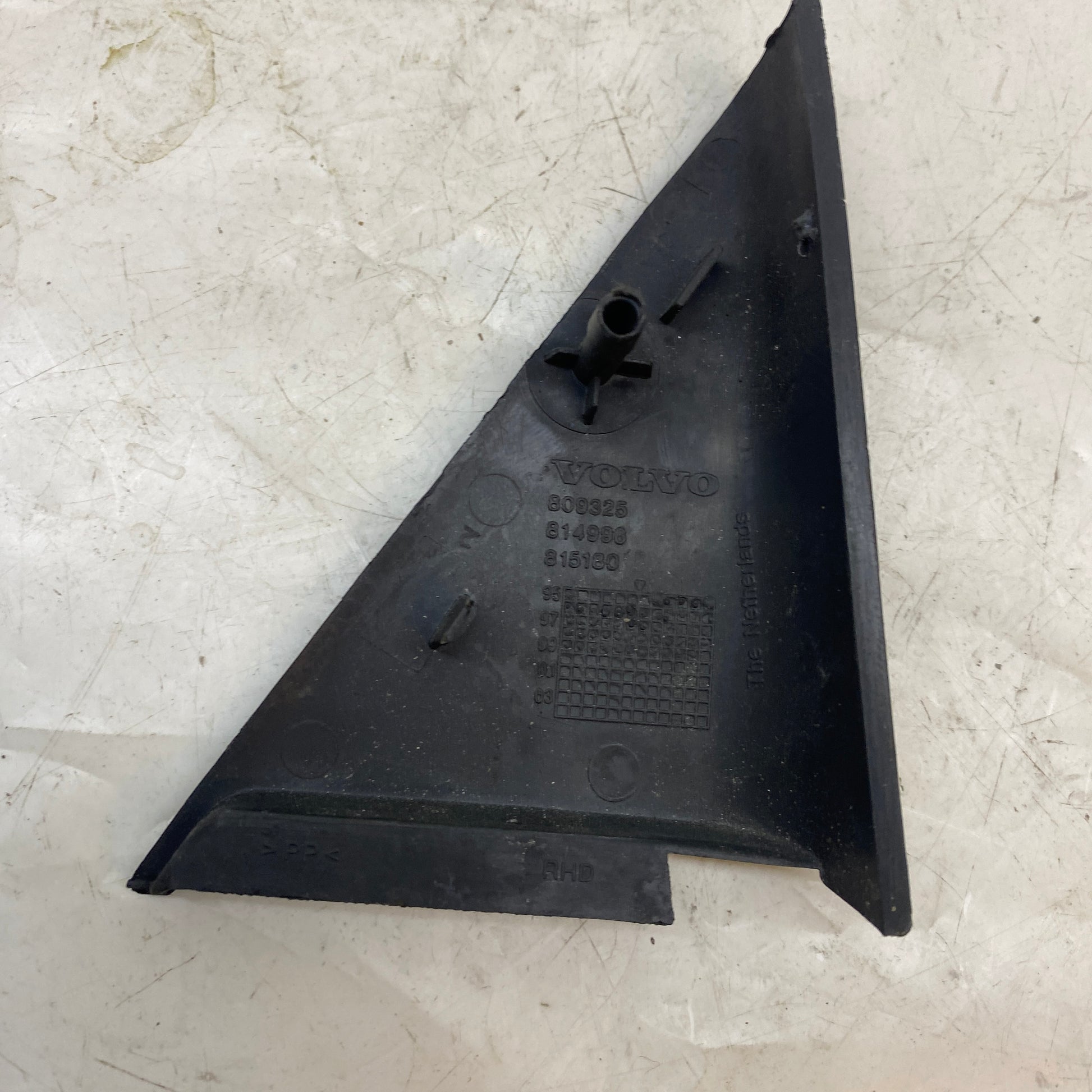 Volvo S40 Arka Sağ Kapı Trimi 3080825 98-04 En Uygun Oto Parça