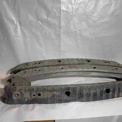 Volvo S40 Arka Tampon Demiri 2005-2012 Orijinal Çıkma En Uygun Oto Parça