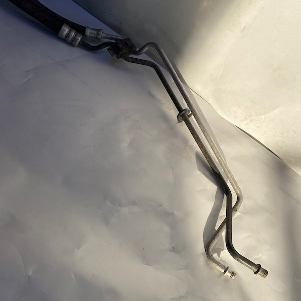 Volvo S40 Direksiyon Pompa Yağ Borusu 4M51-13A212ED