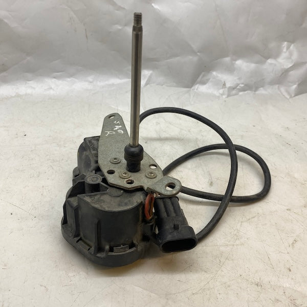 Volvo S40 Sağ Far Yıkama Motoru 30882644 En Uygun Oto Parça