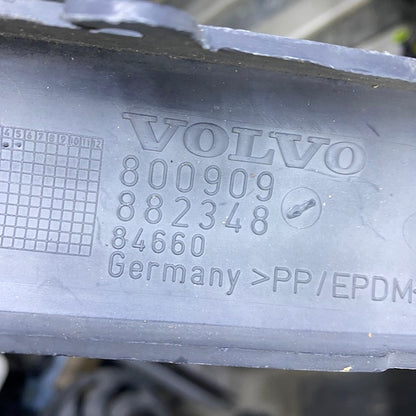 Volvo S40 V40 Arka Tampon Çıtası Bantı 882348