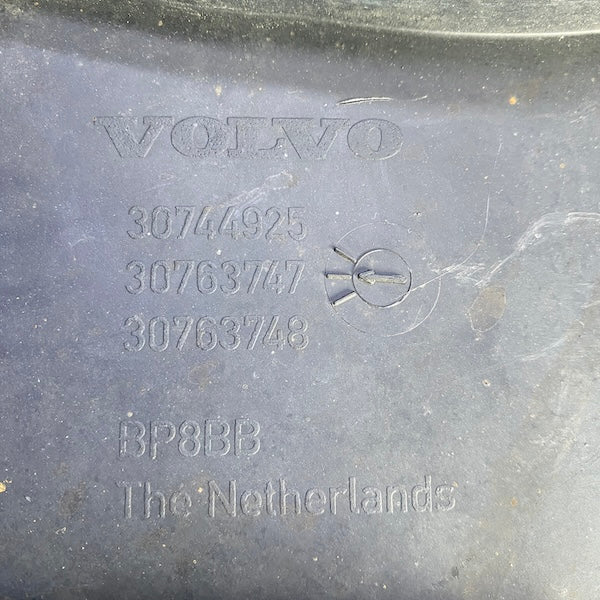 Volvo S40 V50 Ön Tampon Alt Muhafaza Radyatör Alt 30744925