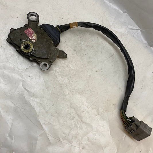 Volvo S40 Vites Konum Şalteri 30896813 06-12 En Uygun Oto Parça