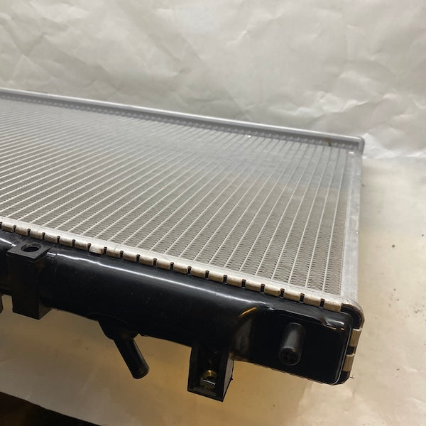 Volvo S40/V40 1.6/1.8/2.0 Su Radyatörü Manuel 8601843 En Uygun Oto Parça