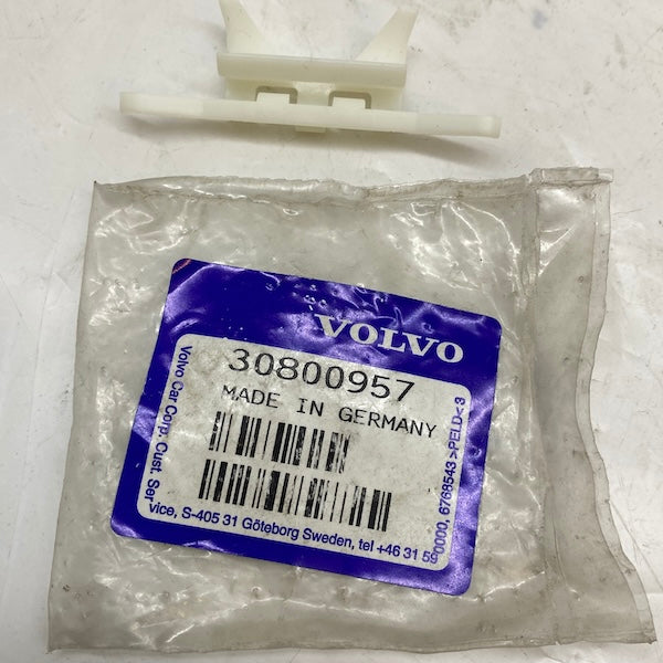 Volvo S40/V40 Ön Cam Kenar Çıta Klipsi 30800957 En Uygun Oto Parça
