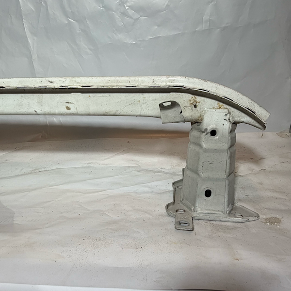 Volvo S40/V50 Ön Tampon Demiri 30699329 Orijinal Çıkma En Uygun Oto Parça