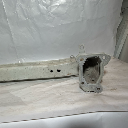 Volvo S40/V50 Ön Tampon Demiri 30699329 Orijinal Çıkma En Uygun Oto Parça