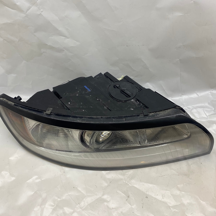 Volvo S40/V50 Sağ Far Halojen 31299584/31265695 Orijinal
