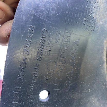 Volvo S60 Arka Çamurluk Davlumbazı 8693296 01-09