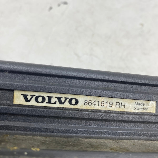 Volvo S60 Arka Sağ Kapı Perdesi 2001-2009 8641619 En Uygun Oto Parça