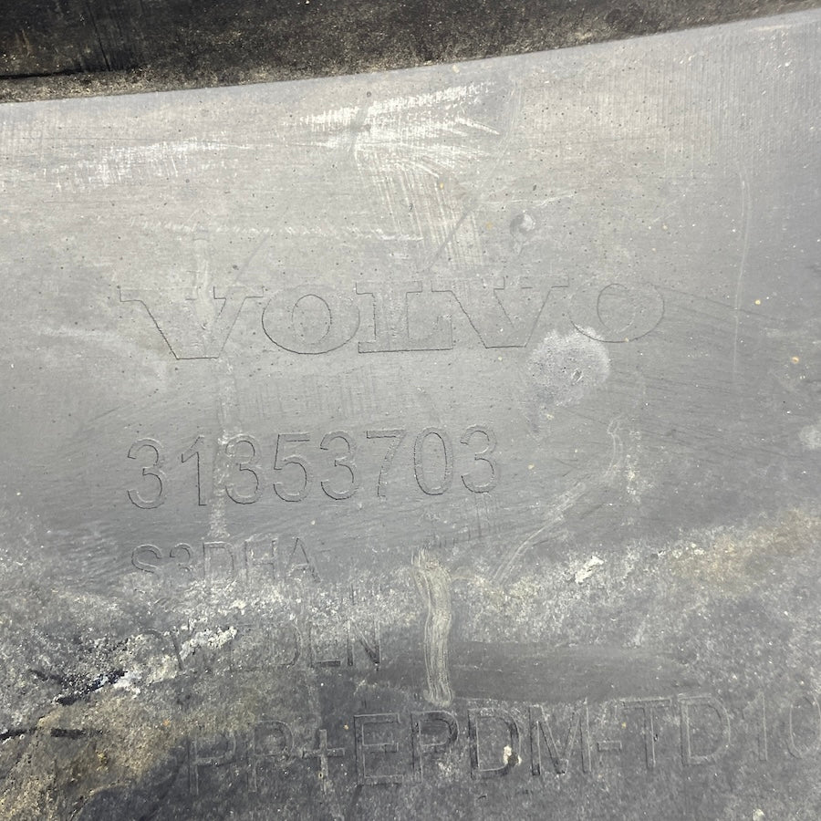 Volvo S60 Arka Tampon Difüzörü 31053703