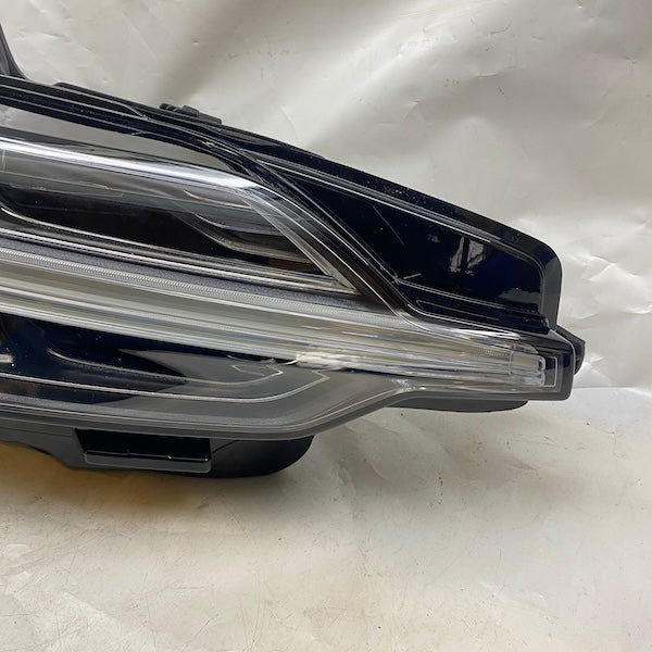 Volvo S60 Far 32404672 Orijinal Çıkma 18-23 En Uygun Oto Parça