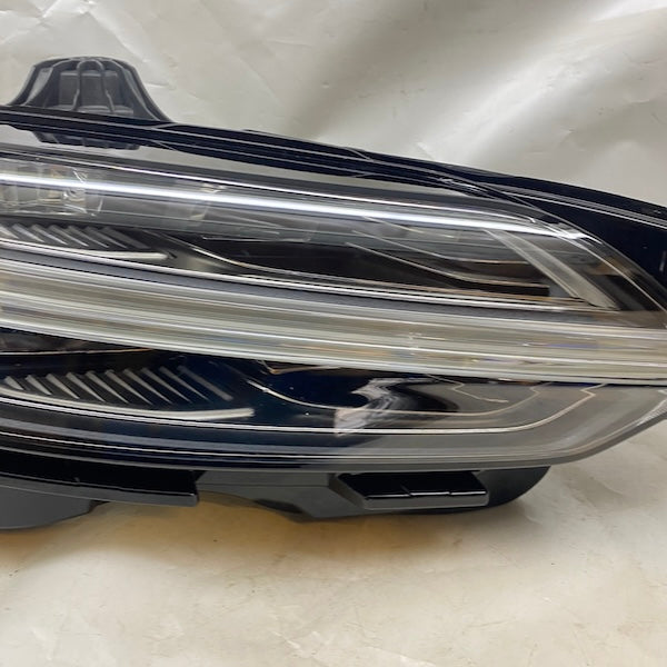 Volvo S60 Far 32404672 Orijinal Çıkma 18-23 En Uygun Oto Parça