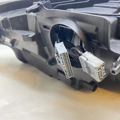 Volvo S60 Far 32404672 Orijinal Çıkma 18-23 En Uygun Oto Parça