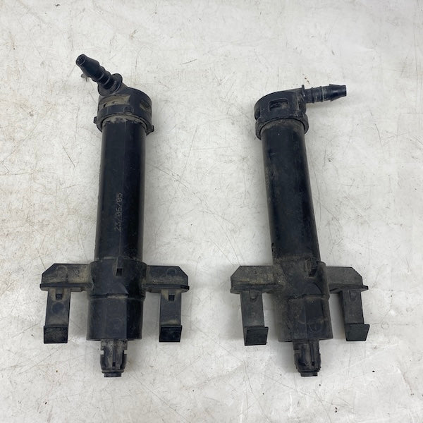 Volvo S60 Far Yıkama Robotu 2001-2010 30656463 Orijinal Çıkma En Uygun Oto Parça