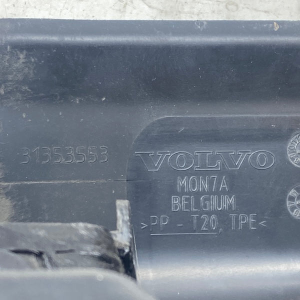 Volvo S60 Radyatör Hava Yönlendirme Bakaliti Sol 2015-2018 En Uygun Oto Parça