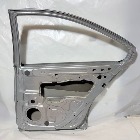 Volvo S60 Sağ Arka Kapı 2001-2007 Orijinal Çıkma En Uygun Oto Parça