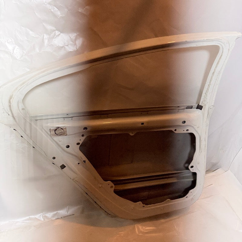 Volvo S60 Sol Arka Kapı 2011-2018 Orijinal Çıkma En Uygun Oto Parça