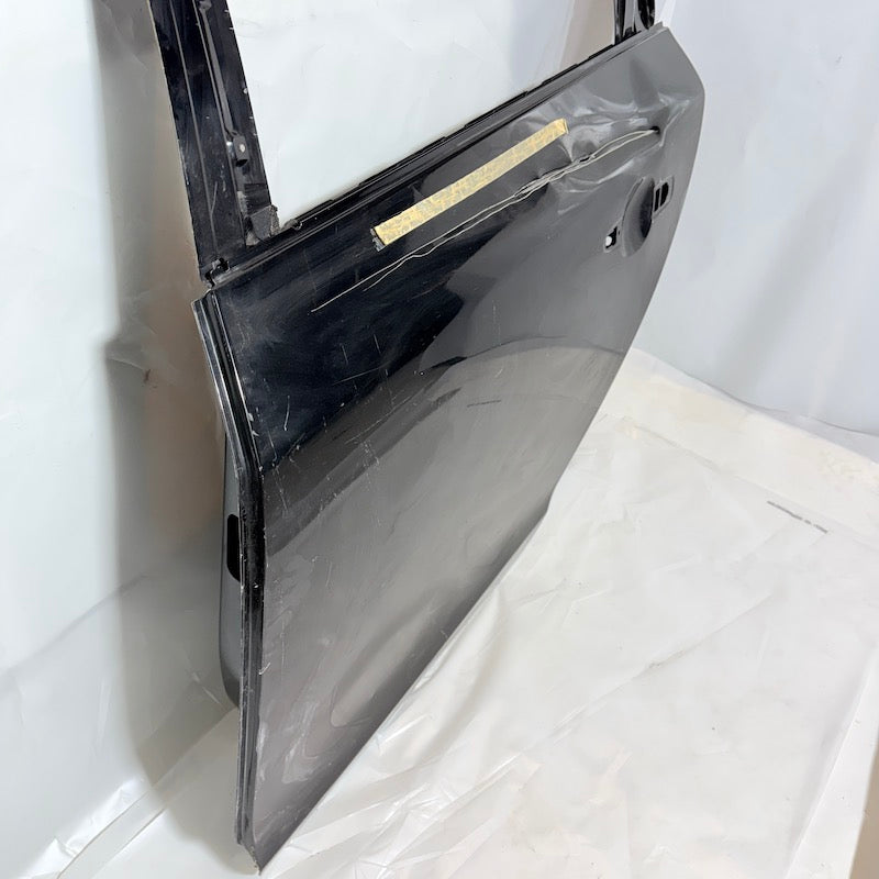 Volvo S60 Sol Arka Kapı Orijinal Çıkma (5cm Yırtık Var) En Uygun Oto Parça