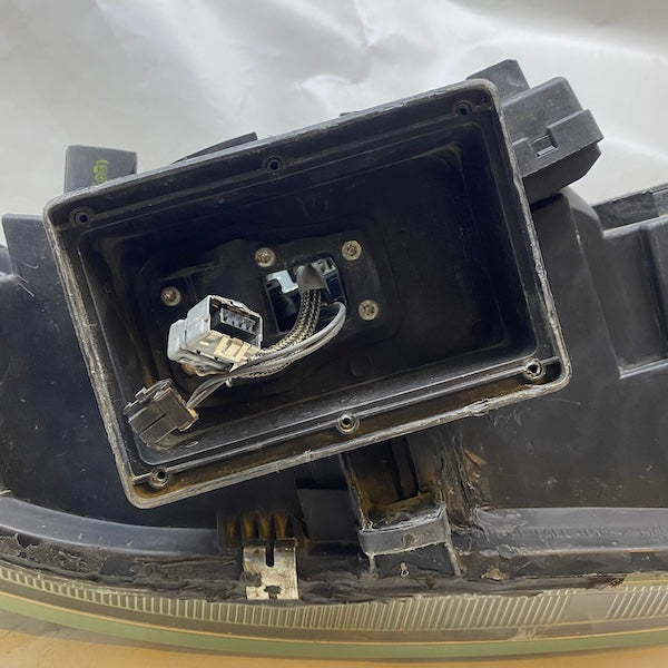 Volvo S60 Sol Far Xenon 30698819 01-04 En Uygun Oto Parça