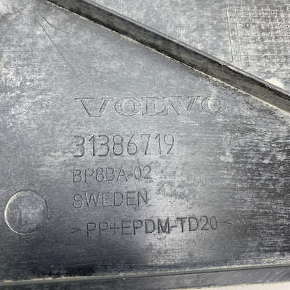 Volvo V60 S60 Motor Spoyler / Alt Muhafaza 31386719