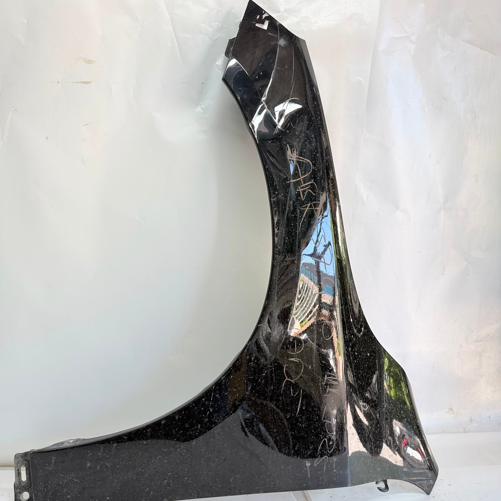 Volvo S60 V60 Ön Çamurluk 31416208 31416209 2013-2018 En Uygun Oto Parça