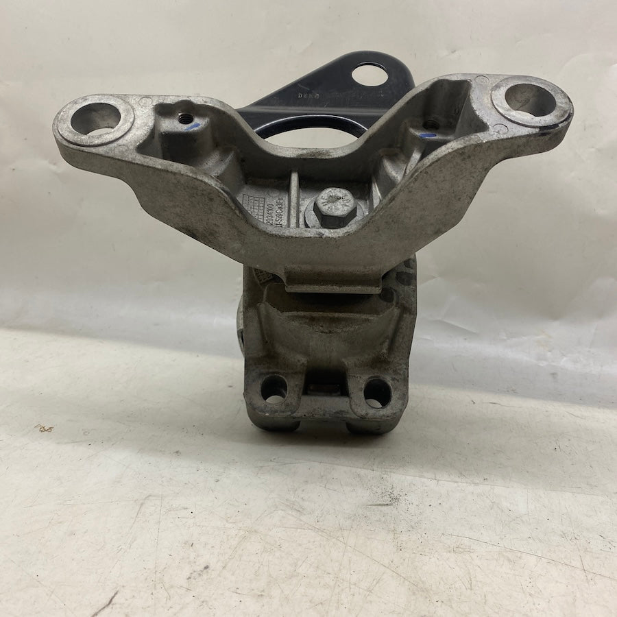 Volvo S60 V60 S80 Motor Kulağı Orijinal Çıkma 31304038 2010-2018
