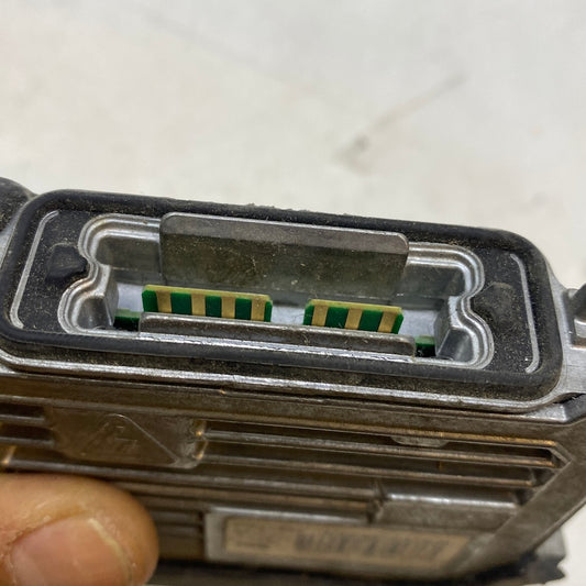 89089352 kodlu Volvo xenon far modülü – S60 ve V60 modelleri için çıkma parça.
