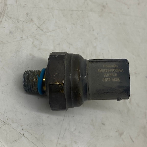 Volvo S60/V60/XC60 Benzin Basınç Sensörü 8W839F972AA En Uygun Oto Parça