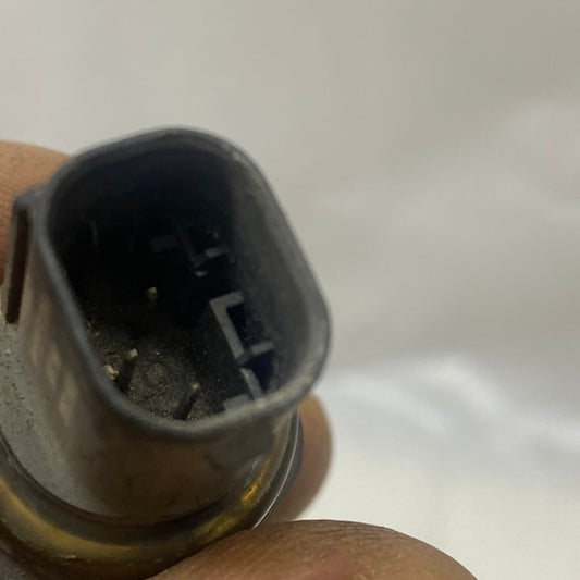 Volvo S60/V60/XC60 Benzin Basınç Sensörü 8W839F972AA En Uygun Oto Parça