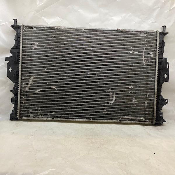 Volvo S60/V60/XC60 Motor Su Radyatörü 30792220 Orijinal Çıkma En Uygun Oto Parça