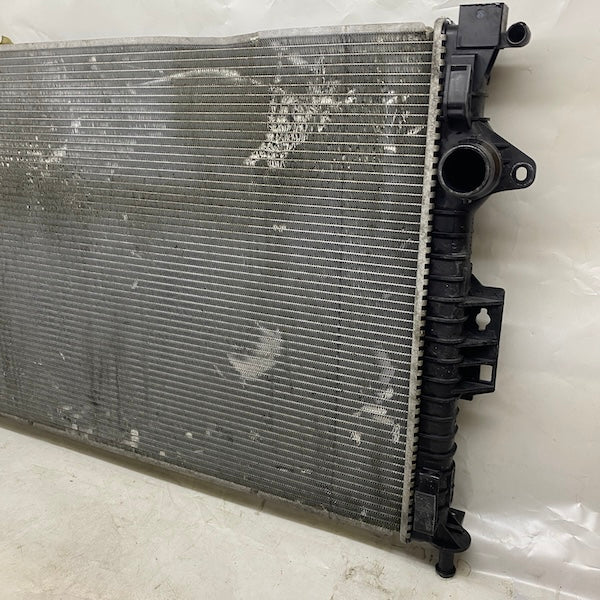 Volvo S60/V60/XC60 Motor Su Radyatörü 30792220 Orijinal Çıkma En Uygun Oto Parça