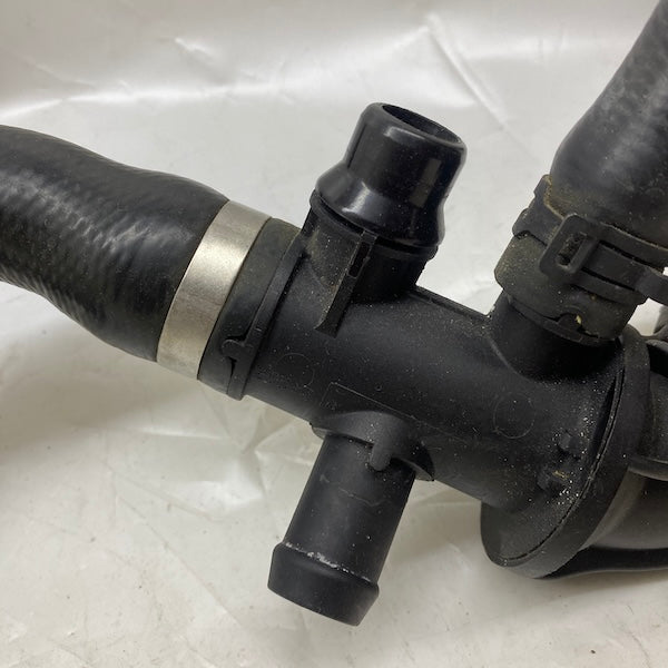 Volvo S60/V60/XC60/S80 Radyatör Su Borusu