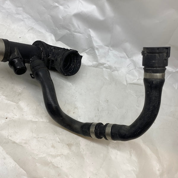 Volvo S60/V60/XC60/S80 Radyatör Su Borusu